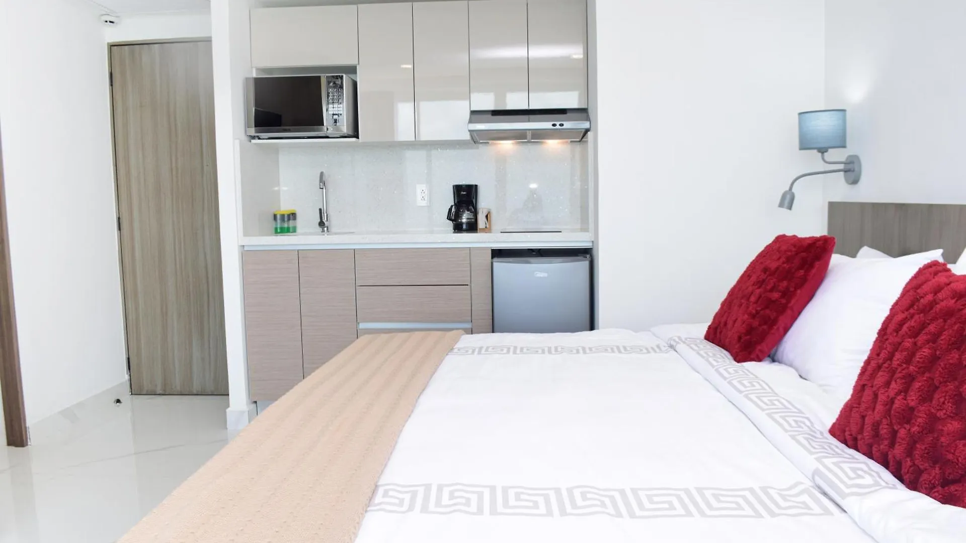 Brand New Studio At The Beach, Sunset View Cancún
