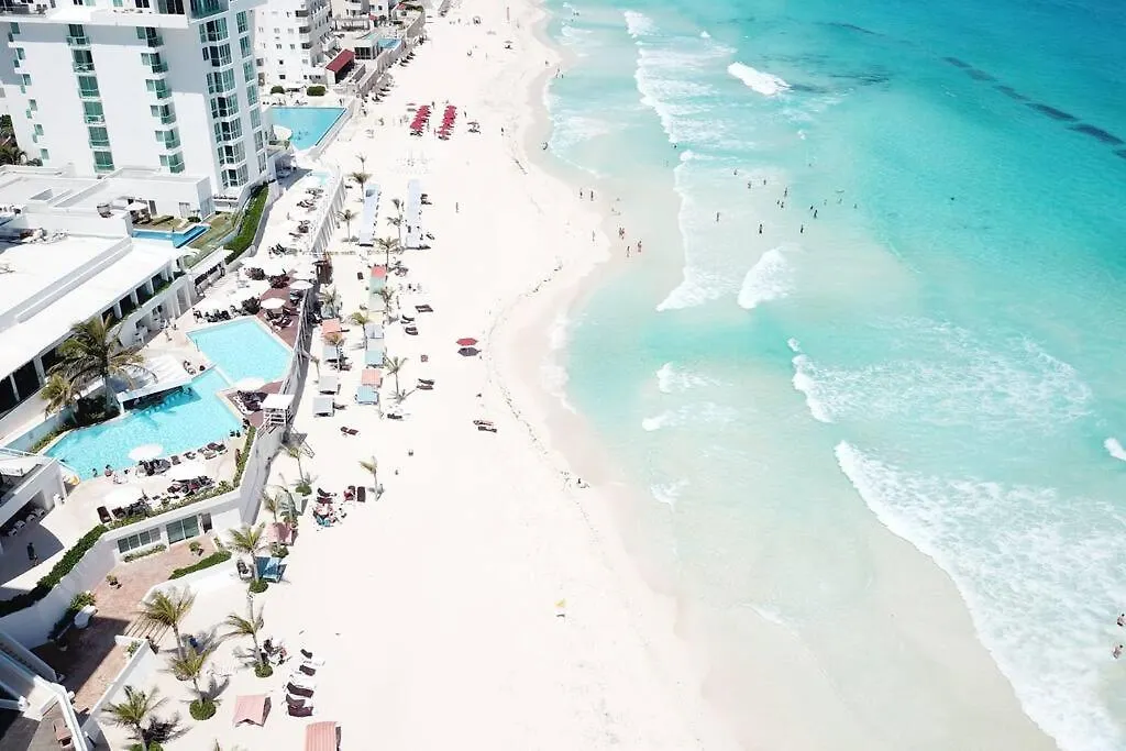 Apartment Brand New Studio At The Beach, Sunset View Cancun