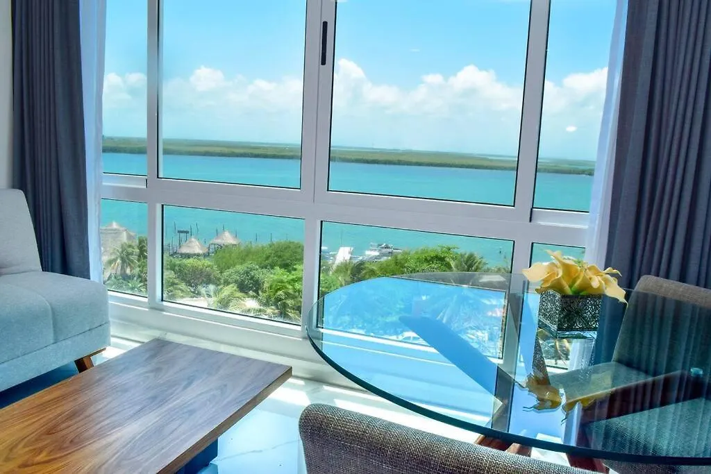 Brand New Studio At The Beach, Sunset View Cancun Apartment