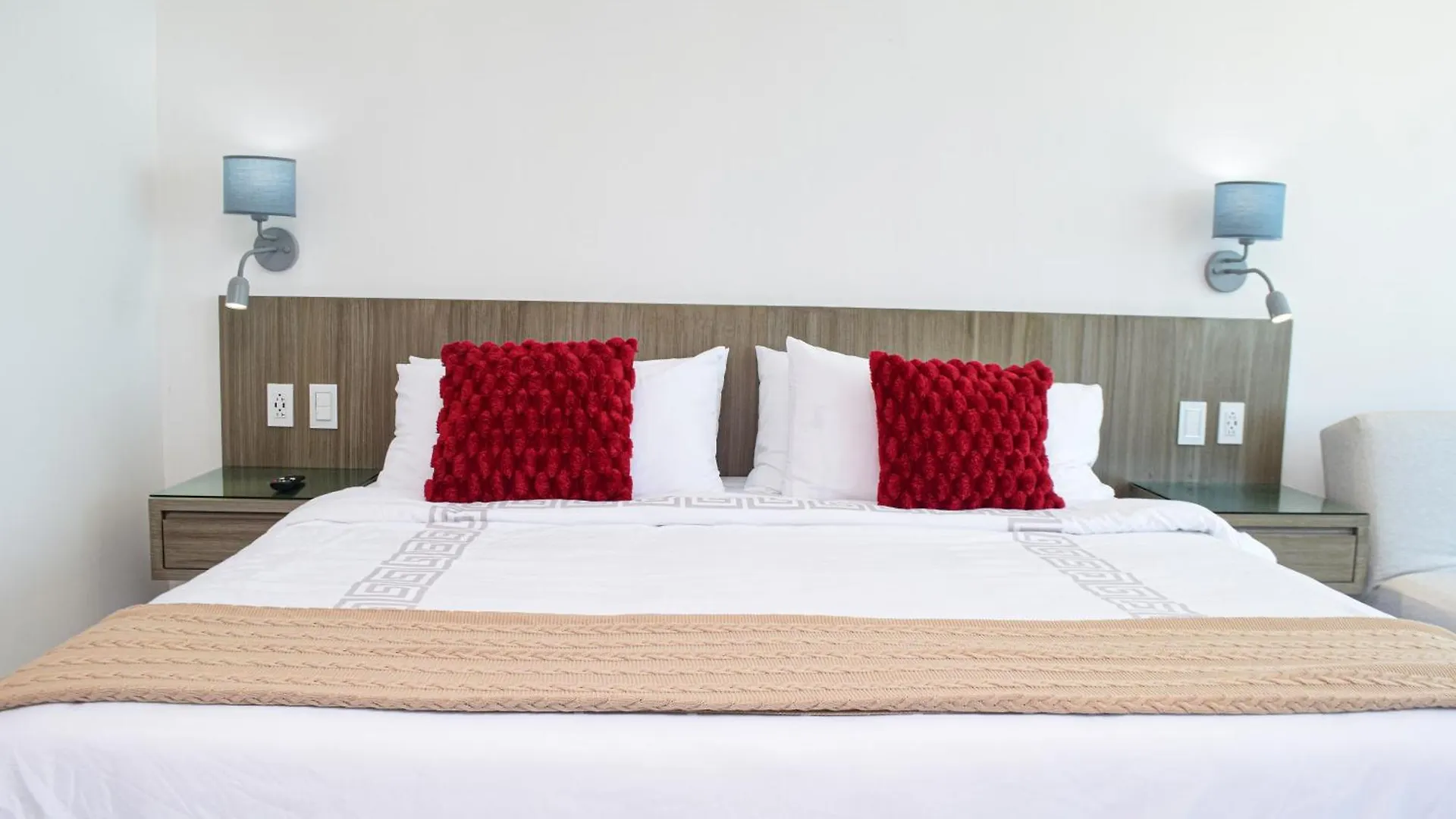 Apartment Brand New Studio At The Beach, Sunset View Cancun
